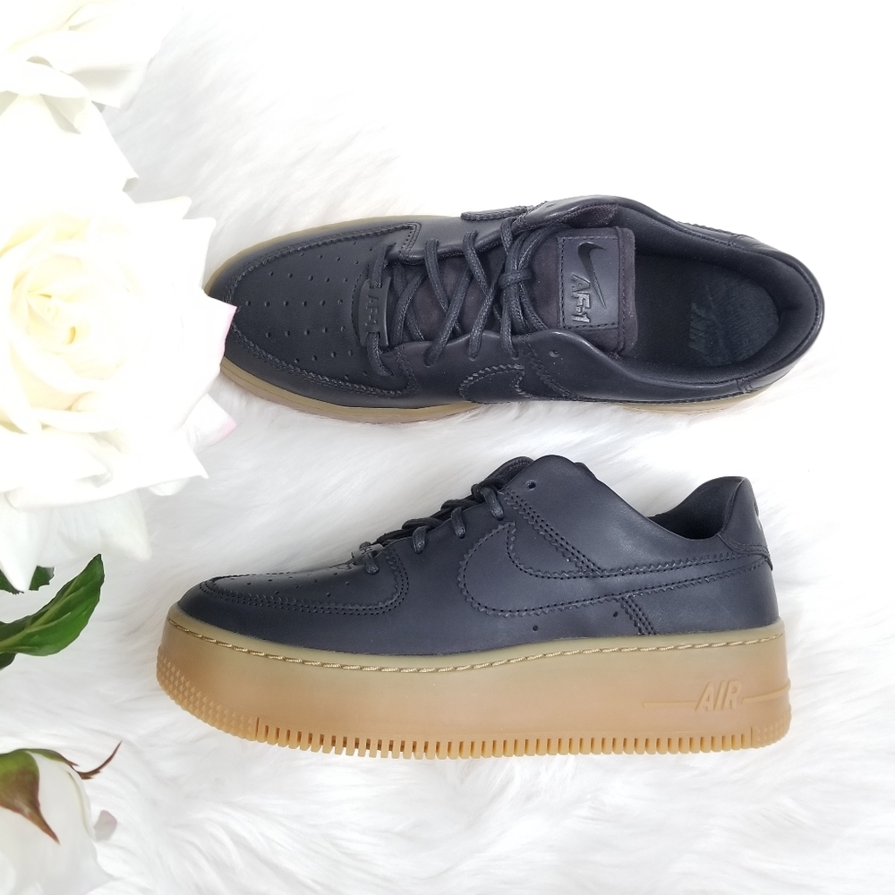 New Wmns NIKE Air Force 1 Sneakers